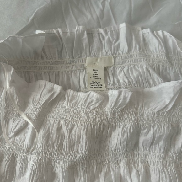 H&M Top - Picture 2 of 2